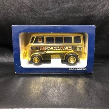 2002shepard fairey Obey vinyl