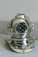 Casque de plongée vintage