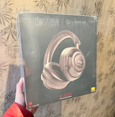 Mark levinson over ear - levinson,