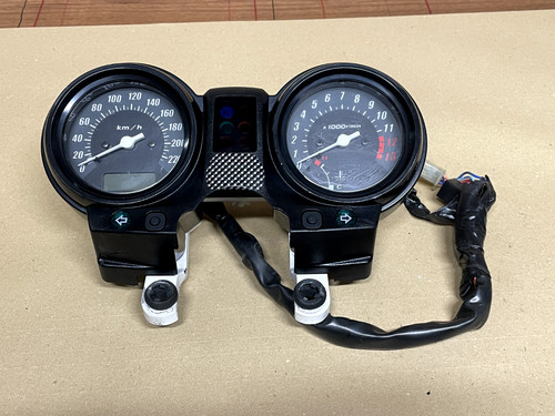 Compteur honda cbf 600 2006 - cbf,