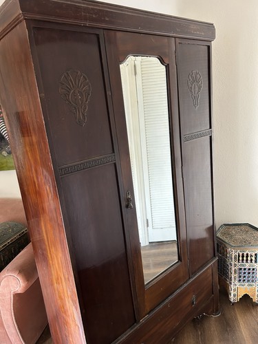 Armoire