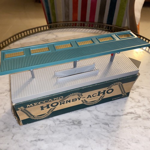 Train station dock - , hornby-acho