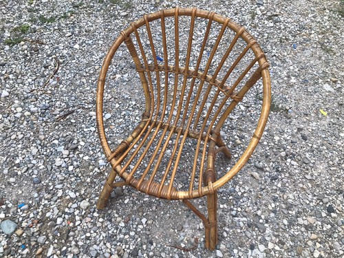 Ancienne petite chaise