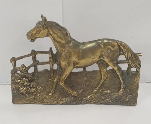 Sculpture cheval barrière - cheval,