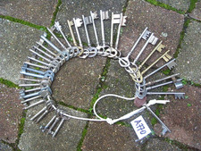 LOT A770 DE 37 CLÉ CLÉS