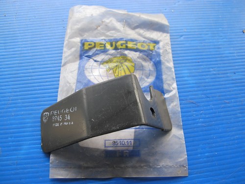 Support droit coque pour - de,
