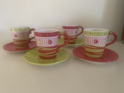 Service tasses sous - et,