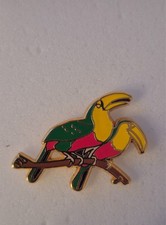 Pin's couple de toucan