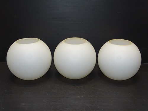 Globes verre opalin couleur - globes,