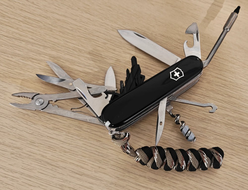 Victorinox swiss army knife - army,