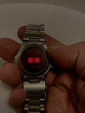 LED Watch / Montre à DEL à Quartz - Réédition 1st Red LED Watch - Collector
