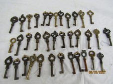 lot de 36  cles ancienne key