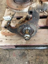 MOYEU DE ROUE AVANT GAUCHE /