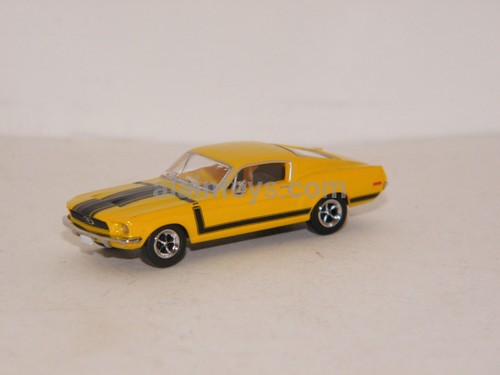 Ford mustang fastback jaune - ford,