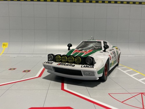 Burago lancia stratos - 1:24,