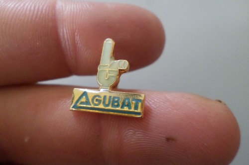 Pin broche badge agubat - s,