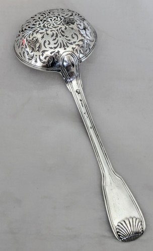 Cuillère saupoudrer - à,