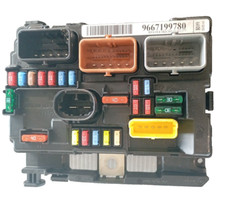 BSM R09 PSA Boîtier fusibles moteur Valeo 9667199780