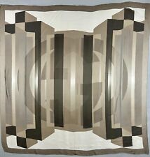 Magnifique foulard vintage   "