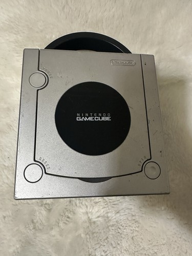 Nintendo gamecube console - nintendo,