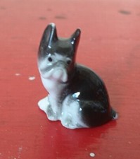 ANTIQUE SMALL CHIEN BULLDOG PORCELAIN STATUETTE FIGURE 1950-1970