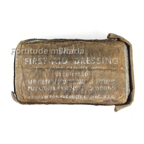 Bandage first aid - /,