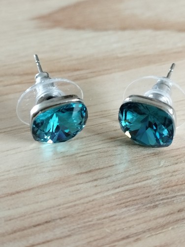 Boucles oreilles carré - d’oreilles,