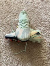 NIKE  AIR  ZOOM  MERCURIAL