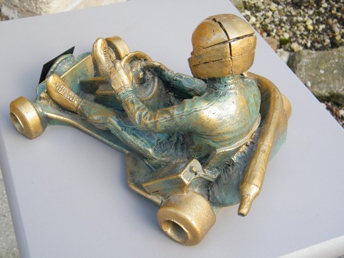 Karting grande sculpture - sculpture, kart