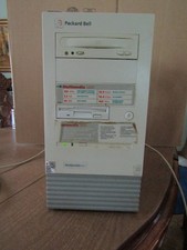 Packard Bell Multimedia S605 computer with keyboard and cables