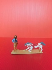 CIRQUE LUCOTTE  :LA CAVALERIE :  BELLE ECUYERE ET SON CHEVAL SALUANT