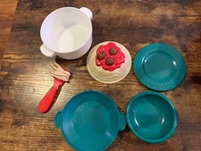 FISHER PRICE FUN FOOD ● SPEEDY SPAGHETTI  POT PLATE FORK PASTA SET