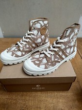 paire de chaussure basket