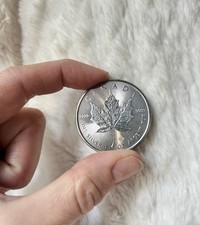 Maple Leaf, Canada 5 dollars -