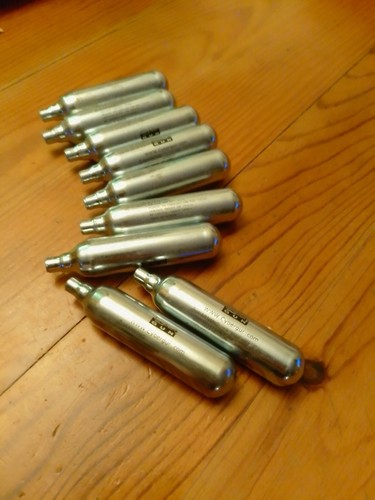 Cyber gun cartouches - -, co2