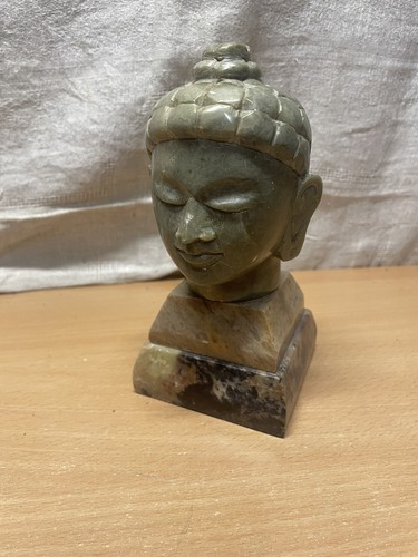 Ancienne tête bouddha en - de,