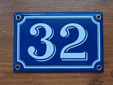 Ancienne plaque en tôle