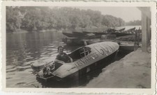 OLD PHOTO - VINTAGE SNAPSHOT - STAR BOAT OUTBOARD ADVERTISING - BOAT
