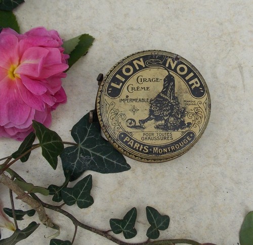 Ancienne boite tole fer - ,