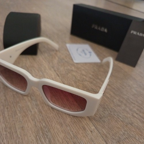 Lunettes soleil prada - soleil,