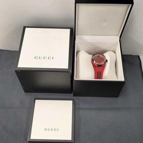 Gucci 137 quartz watch - quartz, w/box