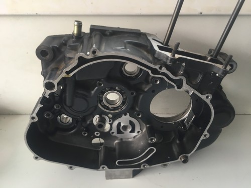Carter moteur droit pour - moteur,