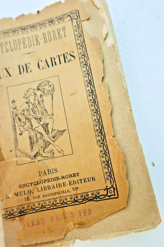 Jeux cartes contenant - de,