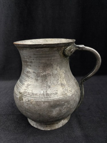 Ancienne petite cruche carafe
