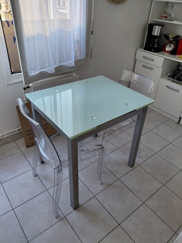 Table verre chaises - table, et