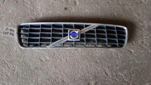 Volvo s60 iii 224 grille - volvo,