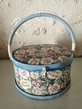 ANCIENNE BOÎTE À COUTURE