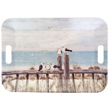 Grand plateau rectangulaire bleu mouettes sur le quai