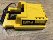 Dewalt DC9000 1 HOUR CHARGER -