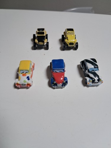 Lot fèves santons 2cv - lot,